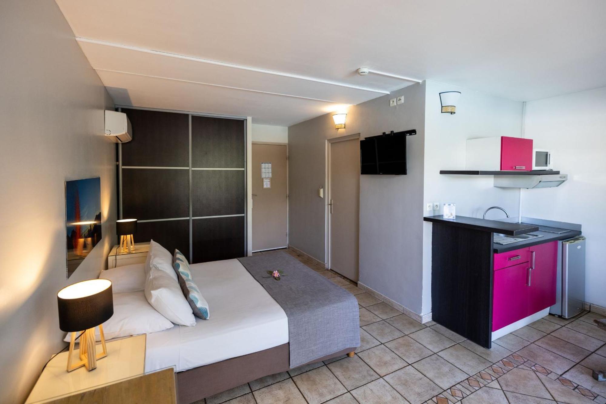 Hotel Les Creoles Saint-Gilles Les Bains Zewnętrze zdjęcie