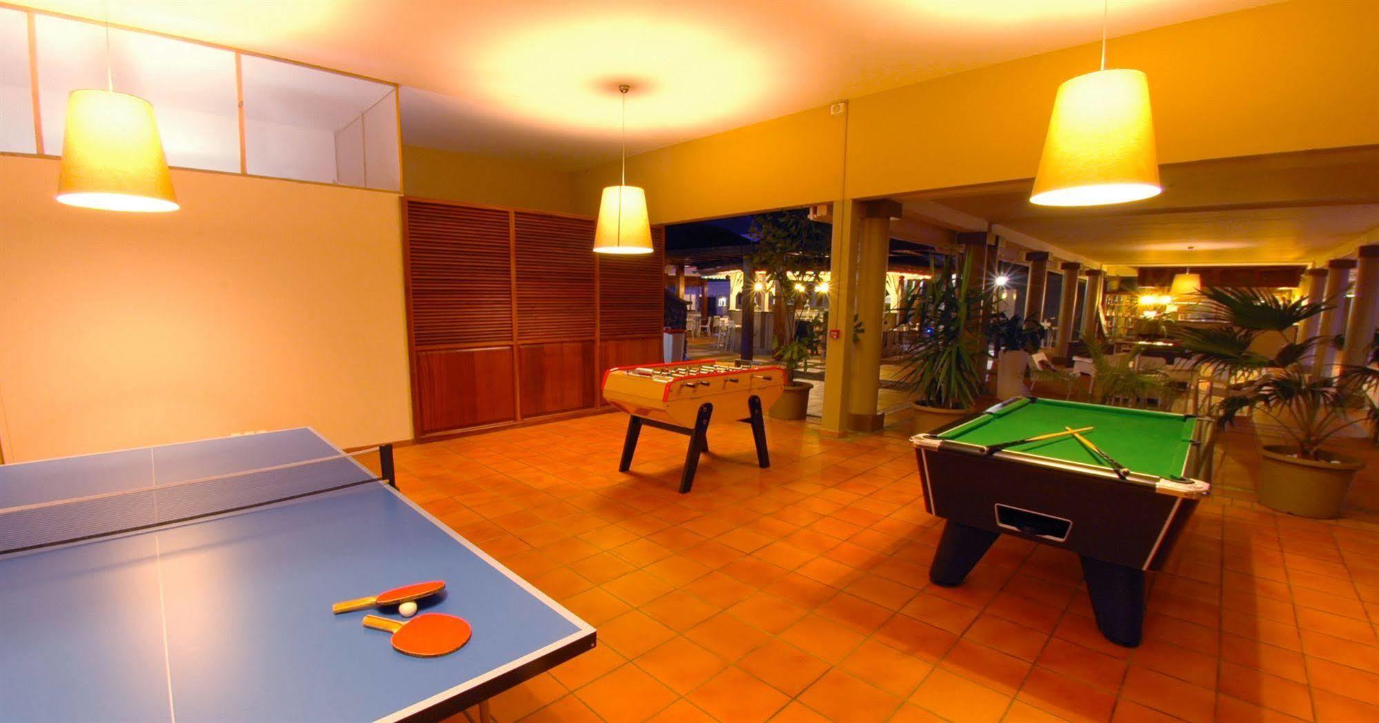 Hotel Les Creoles Saint-Gilles Les Bains Zewnętrze zdjęcie